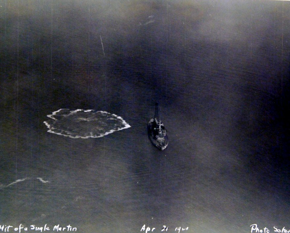 USS Indiana (BB-1), damage following aerial bombing tests, 1921 (37939836592)