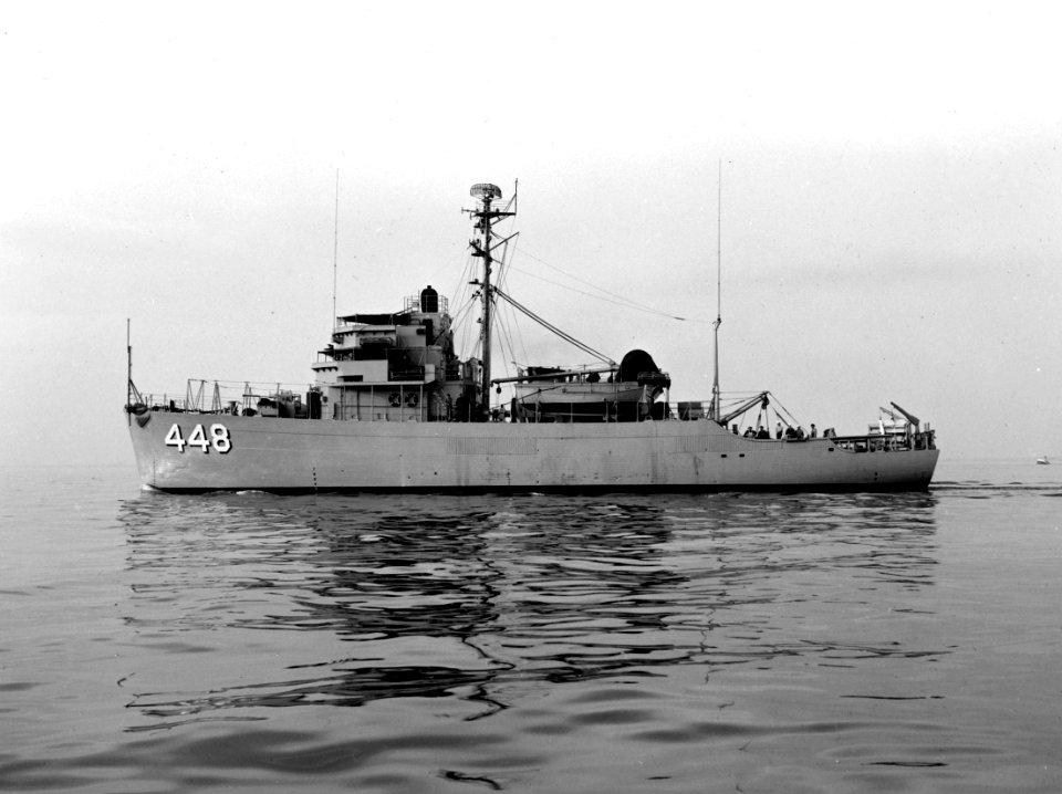 USS Illusive (MSO-448) underway in 1953