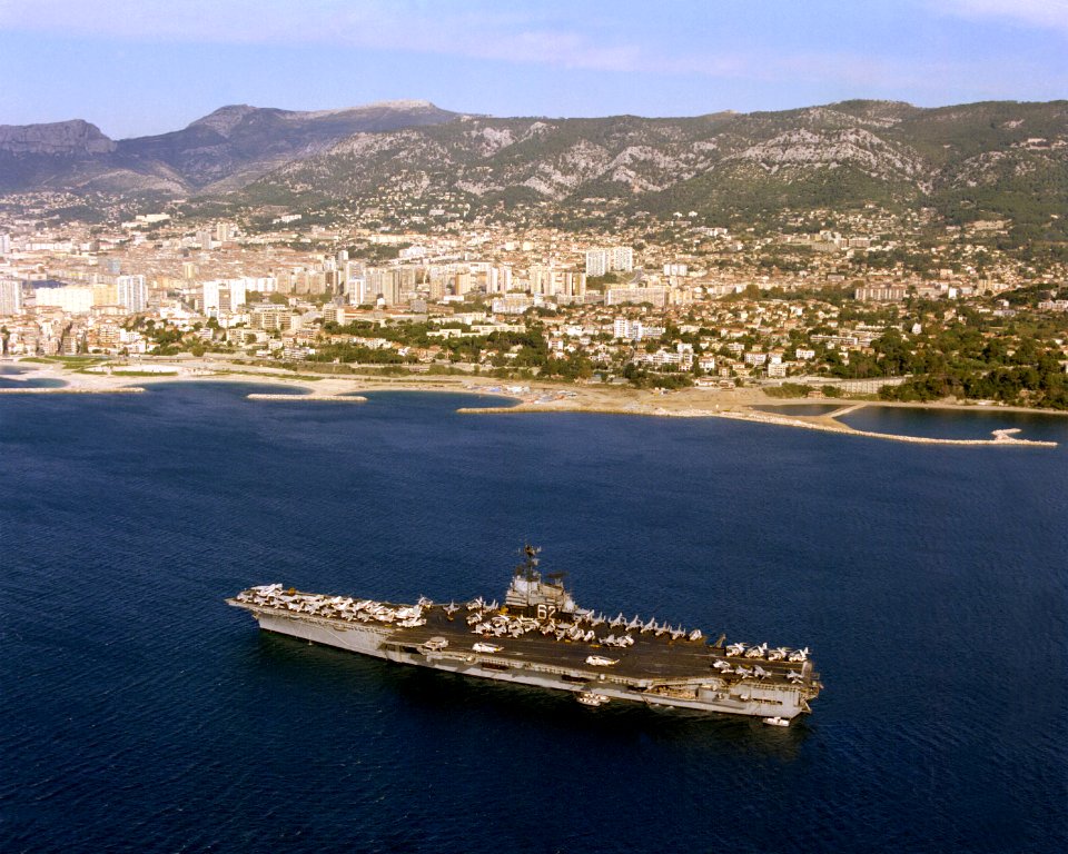 USS Independence (CV-62) anchored off Toulon 1979
