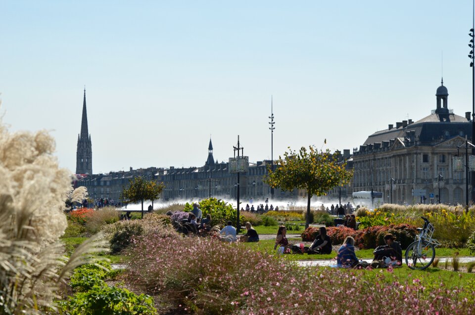 Sky bordeaux docks