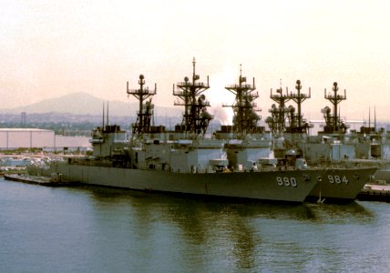 USS Ingersoll (DD-990) and USS Leftwich (DD-984) at Pearl Harbor on 1 April 1983