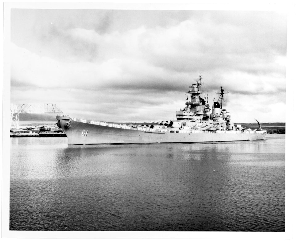 USS Iowa (BB-61) - NH 44538