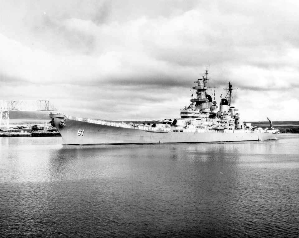 USS Iowa (BB-61) - NH 44538