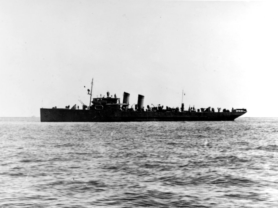 USS Isabel (PY-10) in the Southwest Pacific area, circa early 1942 (NH 84777)