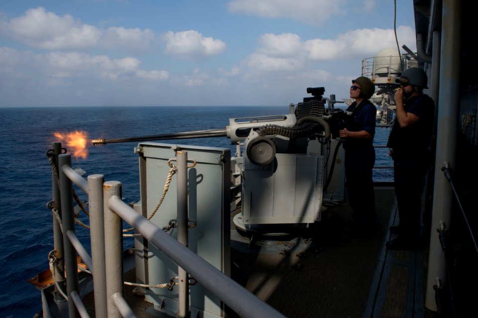 USS Iwo Jima (LHD 7) 150315-N-KD168-048 (16208425874)