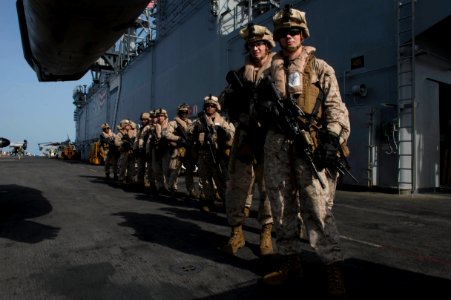 USS Iwo Jima (LHD 7) 150511-N-KD168-087 (17444366158)