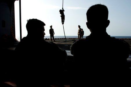 USS Iwo Jima (LHD 7) 150511-N-KD168-037 (17629805322)