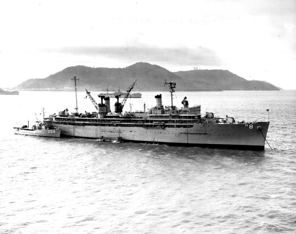 USS Jason (AR-8) at anchor off Vung Tau, South Vietnam, in 1968 (NH 107752)