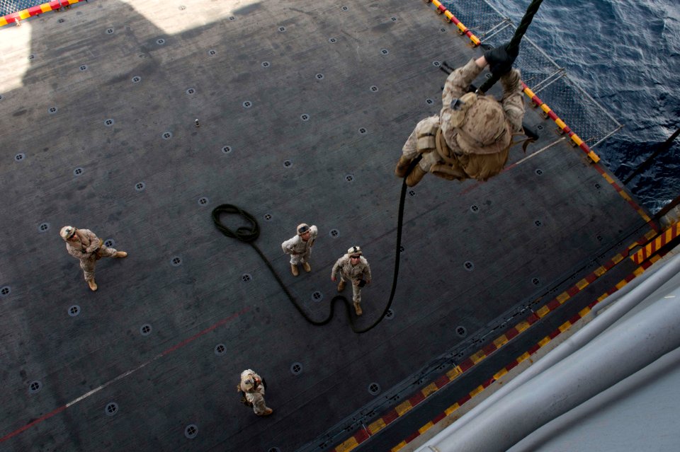 USS Iwo Jima (LHD 7) 150511-N-KD168-108 (17009686054)