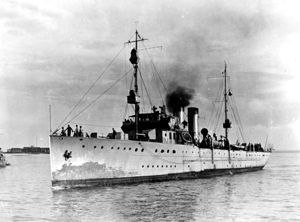 USS Isabel (SP-521) at Key West, Florida (USA), 17 May 1919 (80-G-1017190)