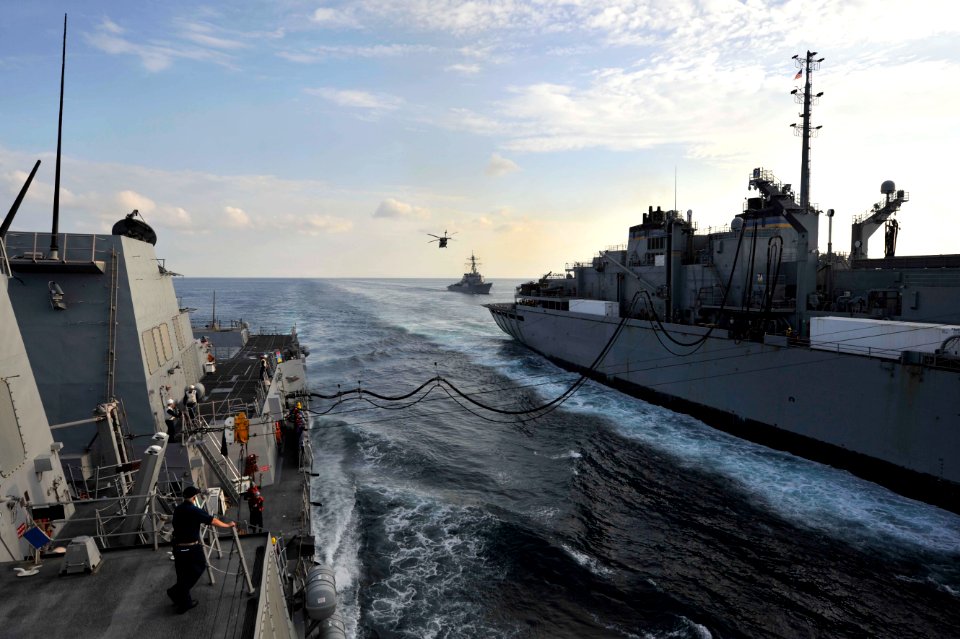 USS Jason Dunham receives fuel from USNS Bridge. (8408576734)