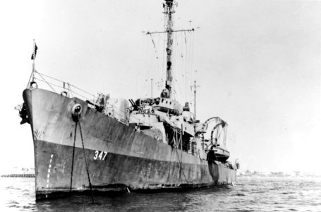 USS Jesse Rutherford (DE-347) at anchor, circa in 1945 (NH 74291)