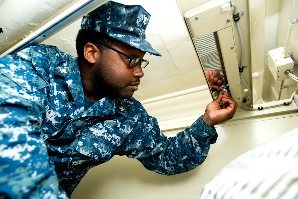 USS John C. Stennis operations 150707-N-XX566-005