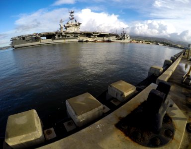 USS John C. Stennis Arrives at Pearl Harbor 161202-N-GI544-145