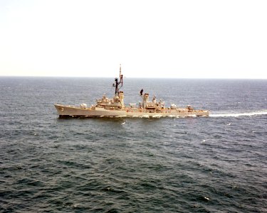 USS John King (DDG-3) underway off the coast of Norfolk, Virginia (USA), in 1983 (6439749) photo