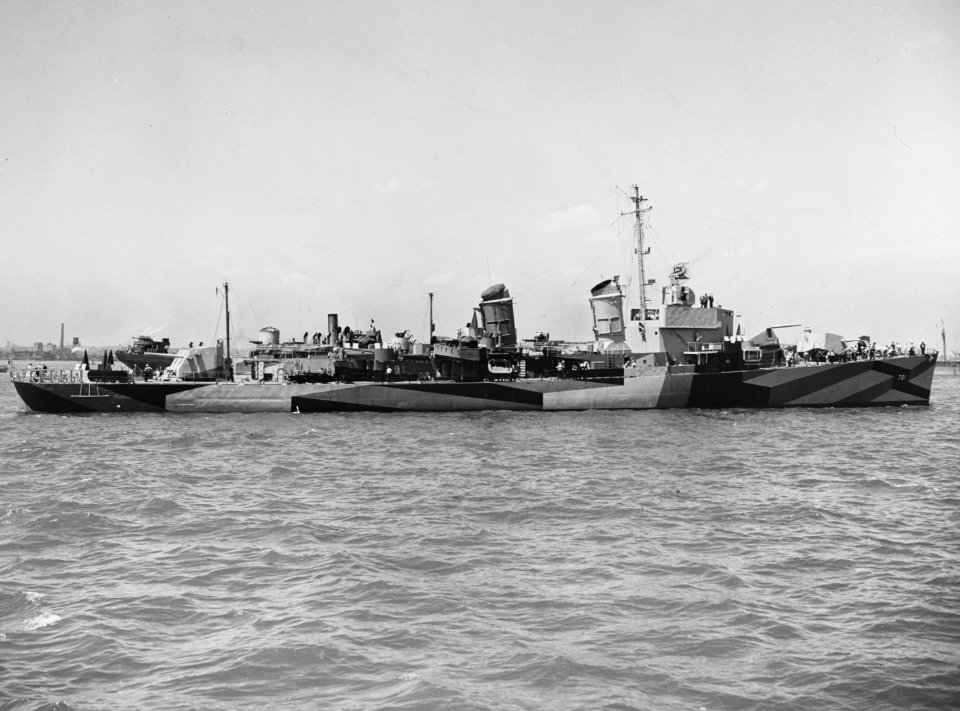 USS John W. Weeks (DD-701) off Kearny, New Jersey (USA), circa in July-August 1944 (19-N-70079)