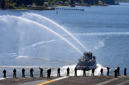 USS John C. Stennis returns to Bremerton. (8718543118)