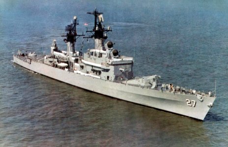 USS Josephus Daniels (DLG-27) underway, circa in 1965