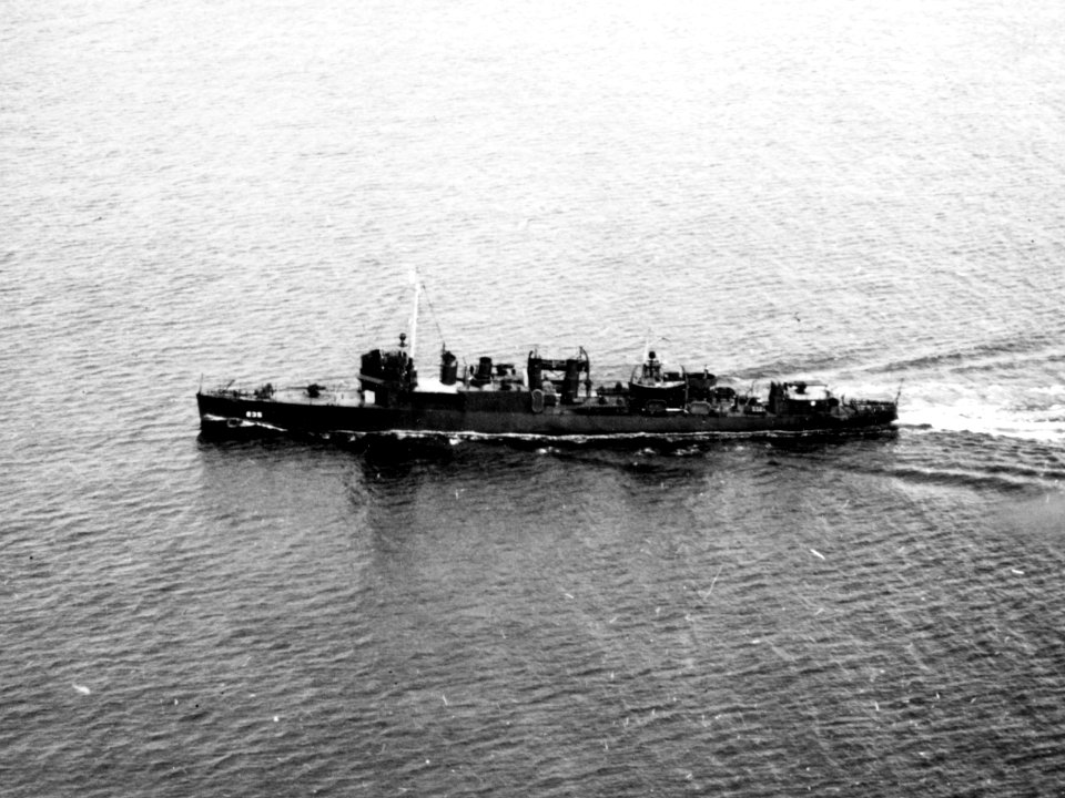 USS Kane (DD-235) underway in Puget Sound, Washington (USA), on 8 February 1942 (80-G-466226)