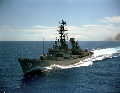 USS Joseph Strauss (DDG-16) underway on 3 June 1968 (6403804)