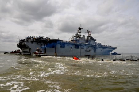 USS Kearsarge departs Naval Station Norfolk. (8551631785)
