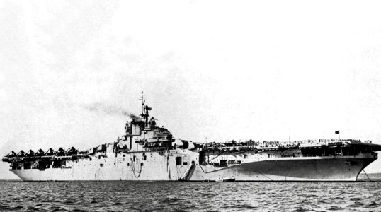 USS Kearsarge (CV-33) at anchor in 1948