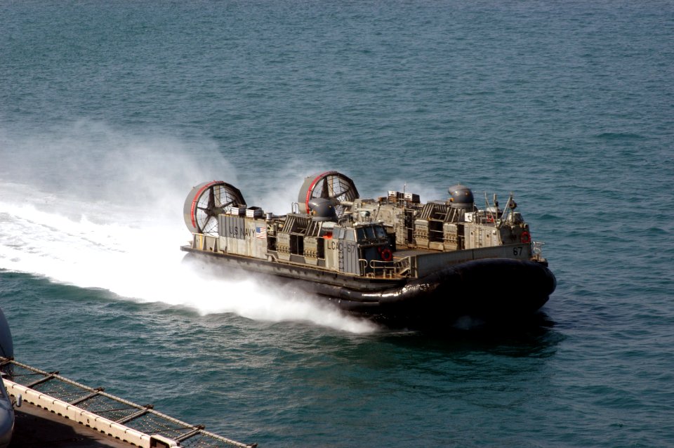 USS Kearsarge Provides Aid to Bangladesh DVIDS68524
