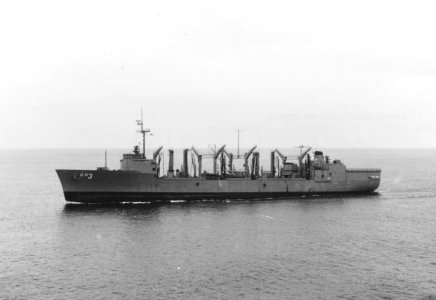 USS Kansas City (AOR-3) underway at sea on 1 May 1975 (K-111471) photo