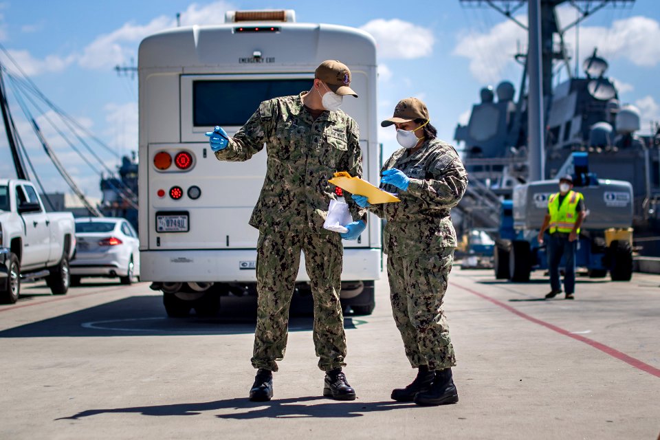 USS Kidd Conducts Crew Swap, Transitions to Next Phase of COVID-19 Recovery 200518-N-VN584-1150 (49913680877)
