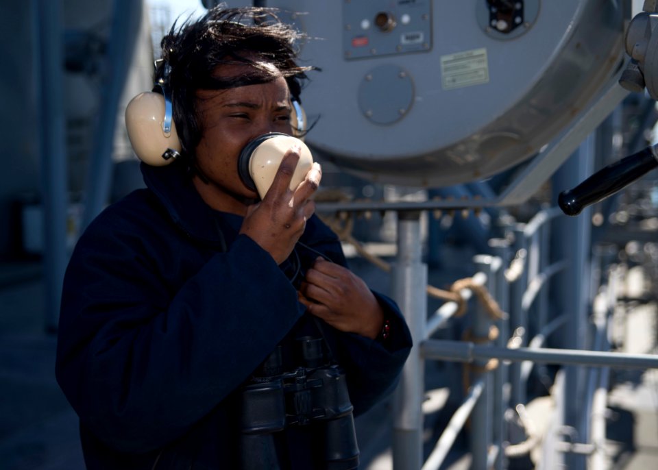 USS Kearsarge 160201-N-YL073-075