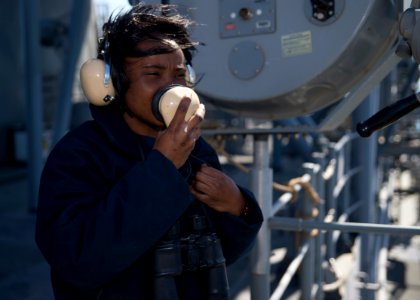 USS Kearsarge 160201-N-YL073-075