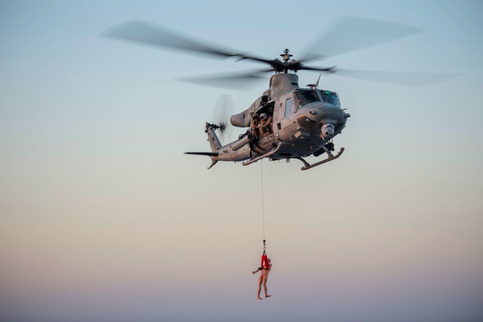USS Kearsarge operations 151107-N-YL073-299