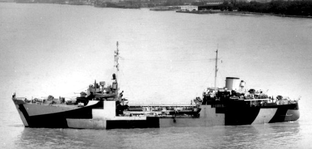 USS Kishwaukee (AOG-9) in the Mississippi River on 2 June 1944 (BS 66599)