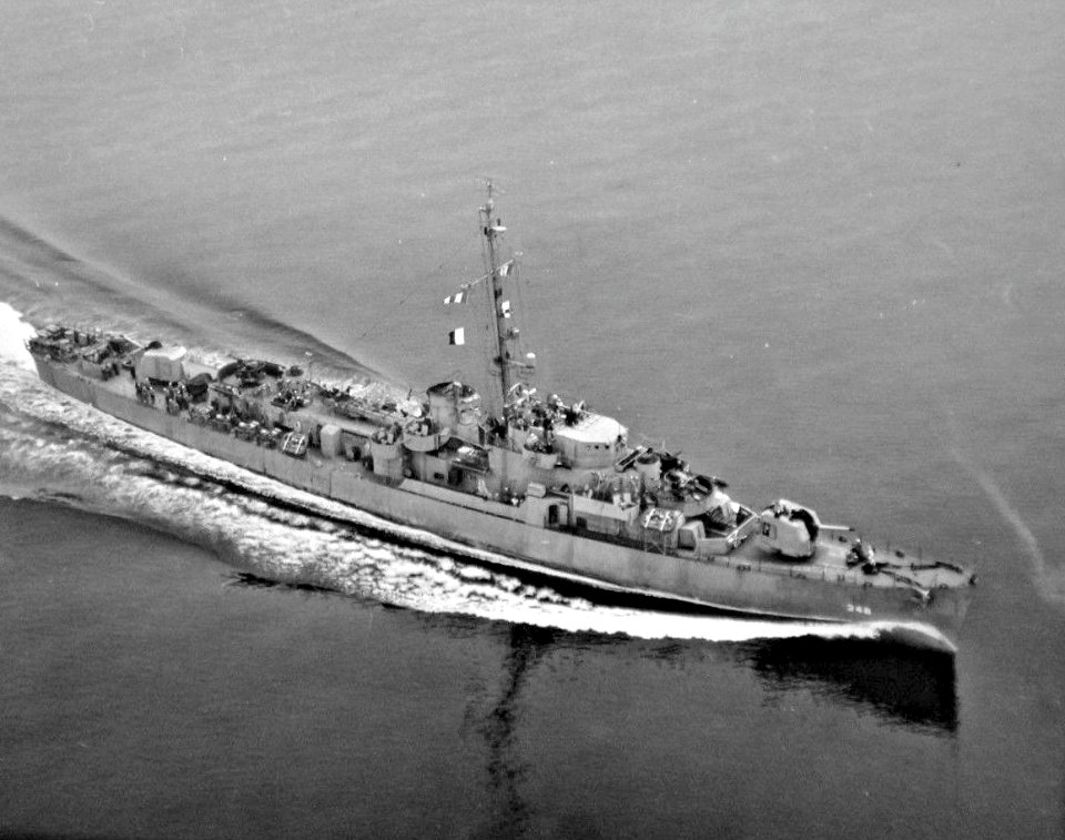 USS Key (DE-348) underway at sea, circa in 1944