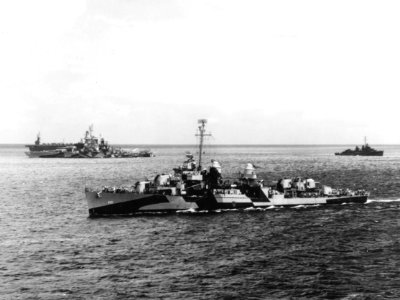 USS Kidd (DD-661) underway off Roi on 12 June 1944