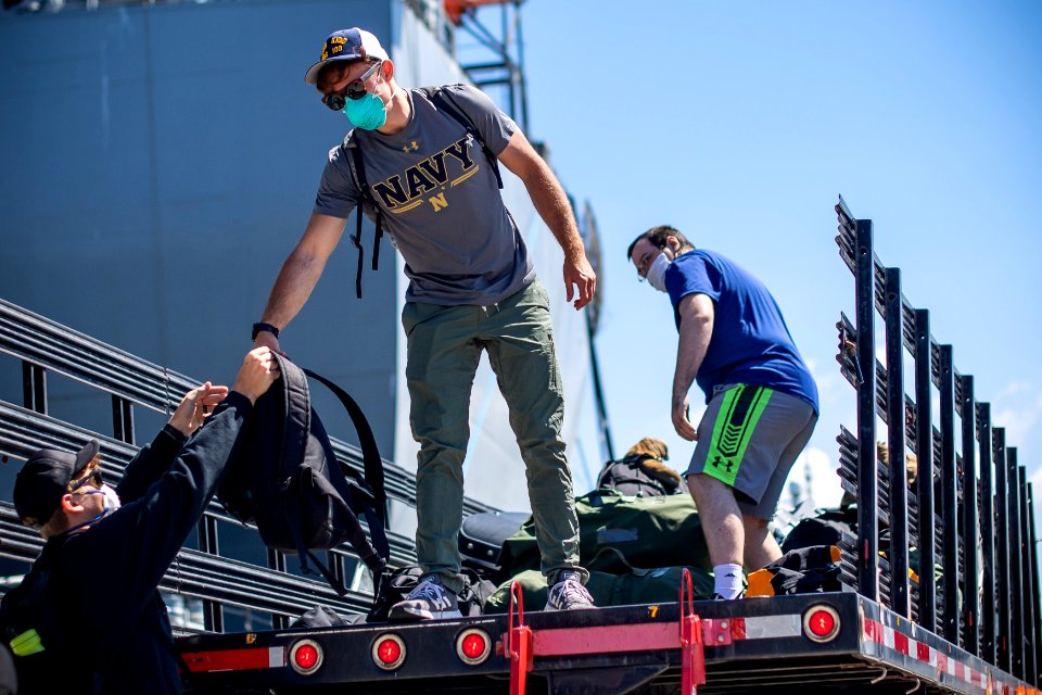 USS Kidd Conducts Crew Swap, Transitions to Next Phase of COVID-19 Recovery 200518-N-VN584-1196 (49912869898)