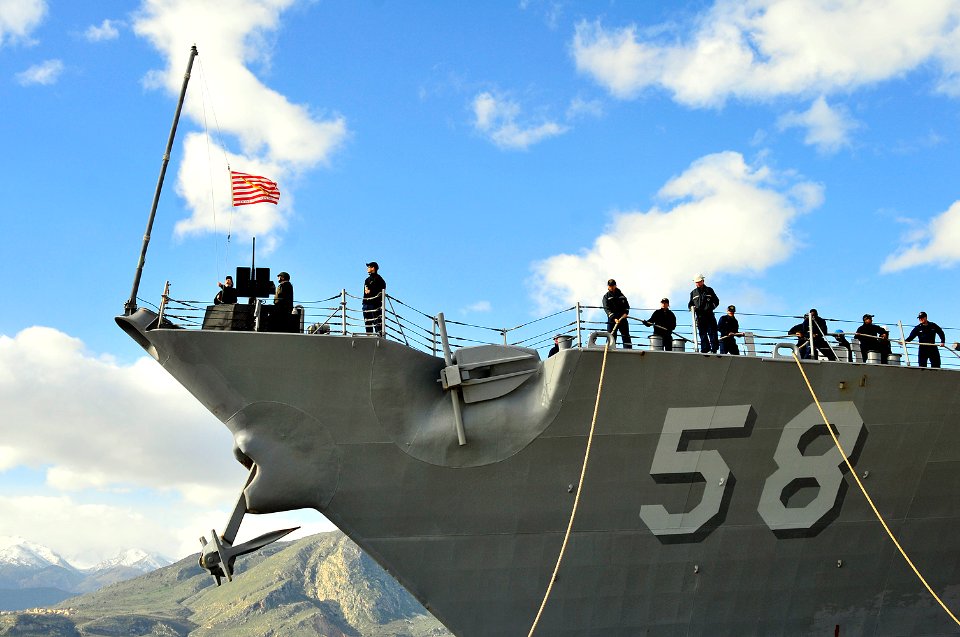 USS Laboon arrives in Souda Bay. (8470211683)