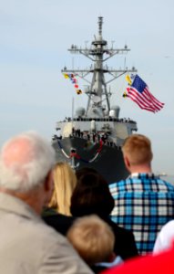 USS Laboon returns to Naval Station Norfolk. (8552911820)