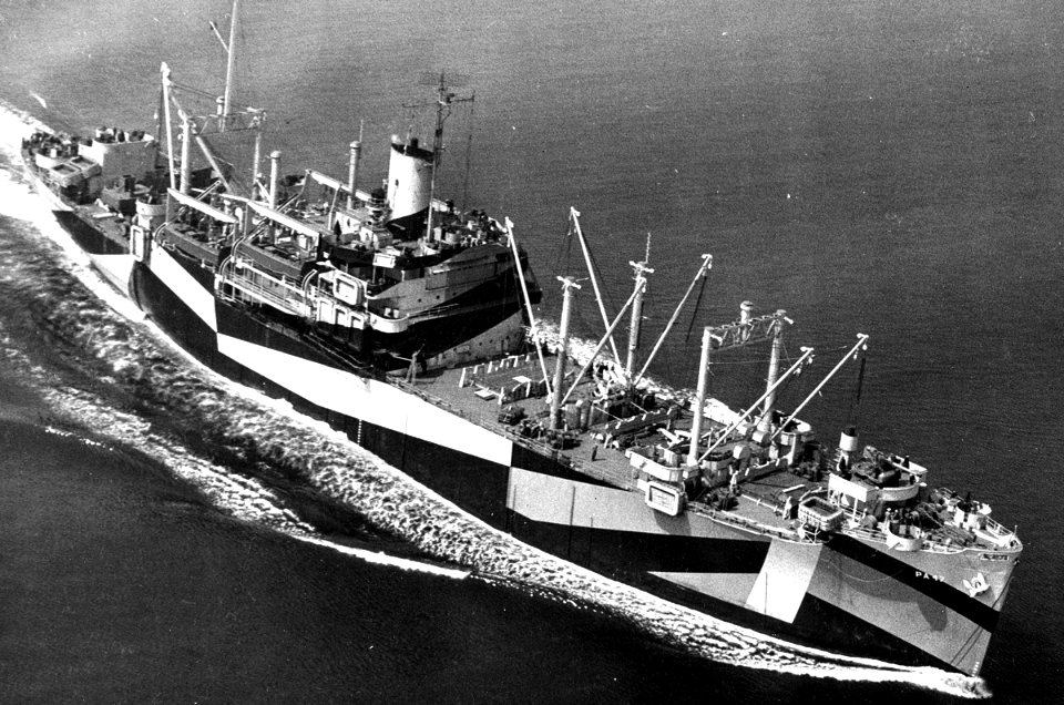 USS Lamar (APA-47) underway off New York City (USA) on 10 April 1944 (80-G-224096)