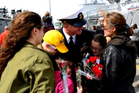 USS Laboon returns to Naval Station Norfolk. (8551818541)