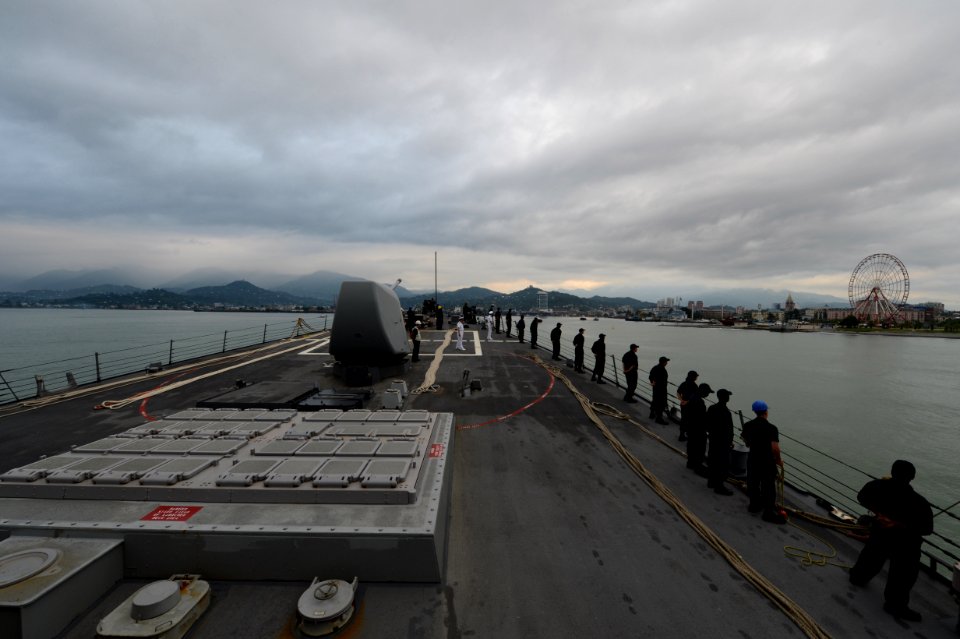 USS Laboon approaches Batumi, Georgia. (18676687413)