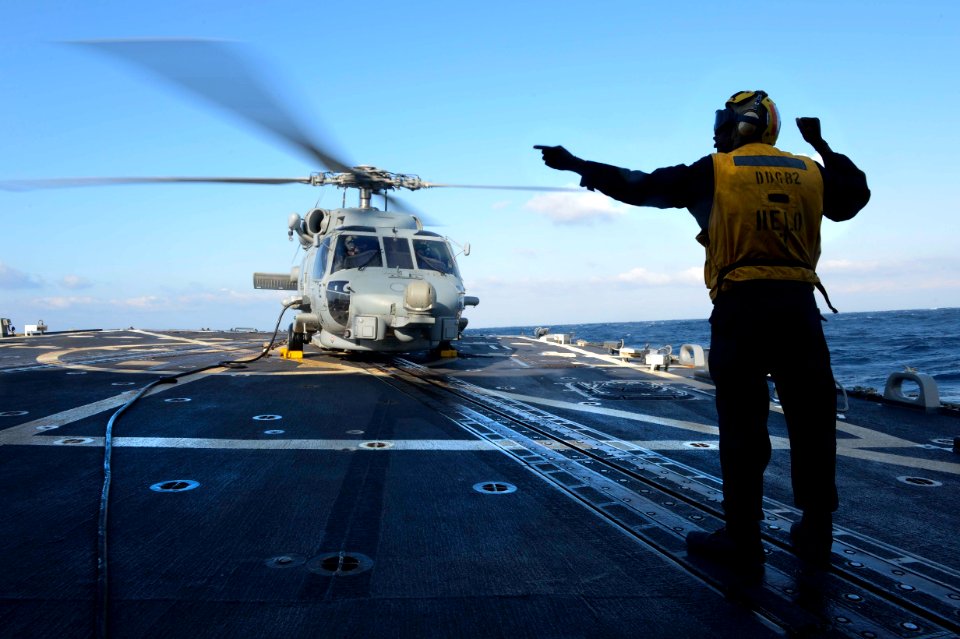 USS Lassen underway 140305-N-ZZ786-240