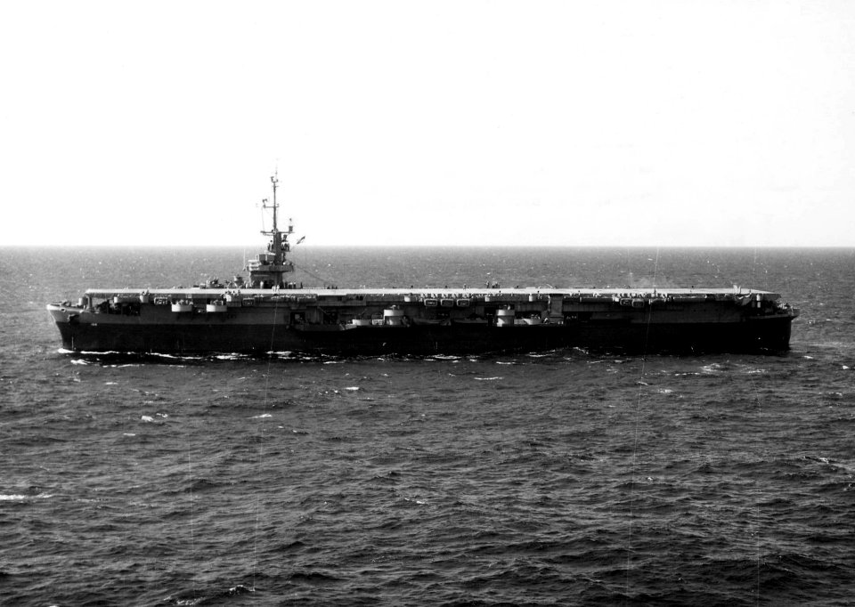USS Kula Gulf (CVE-108) underway at sea on 5 September 1945 (NNAM.1996.488.035.010)