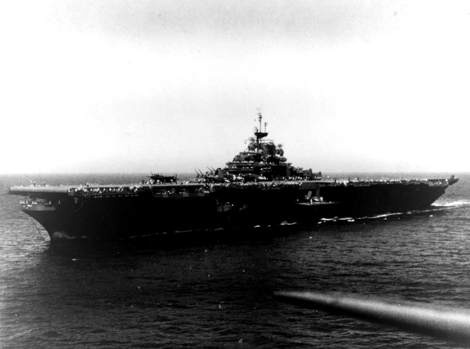 USS Lake Champlain (CV-39) underway at sea on 23 June 1945 (80-G-265465)