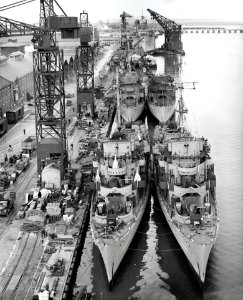 USS Lake (DE-301), USS Lyman (DE-302), USS Crowley (DE-303) and USS Rall (DE-304) fitting out at the Mare Island Naval Shipyard on 10 January 1944 (19-N-86023)