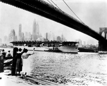 USS Langley (CV-1) in New York City, 1934 (NNAM.1996.488.010.038) photo