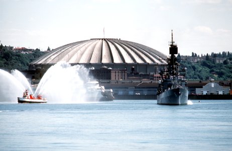 USS Leahy (CG-16) in front of the Seattle Kingdome Stadium on 6 October 1982 (6371846) photo