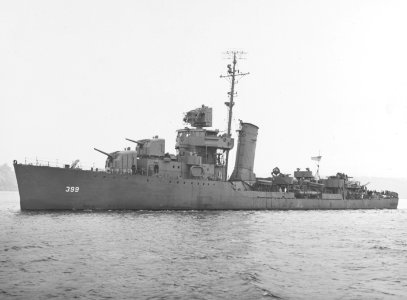 USS Lang (DD-399) off Mare Island in October 1943