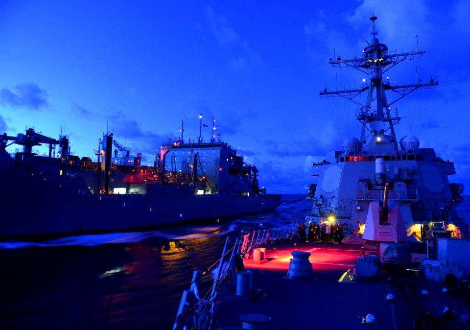 USS Lassen conducts underway replenishment. (21466620318)