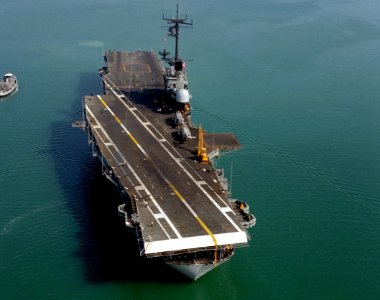 USS Lexington (AVT-16) arriving at Guantanamo Bay c1991